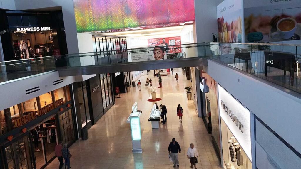 Stress-Free Shopping Environment at Dadeland Mall