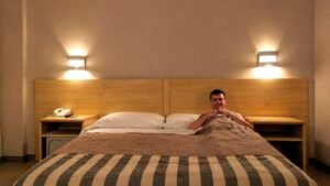 A smart traveler enjoying a high-value Miami hotel stay without hidden resort fees or parking traps.